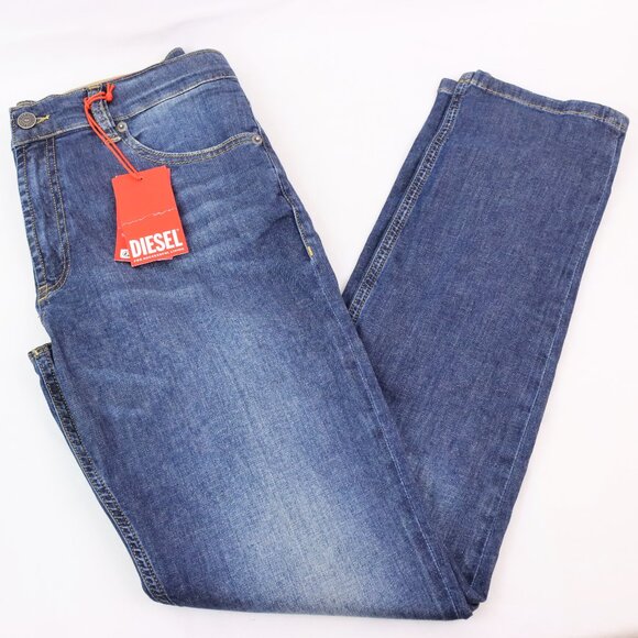 NWT Diesel Boys' 1995-J Slim Fit, Mid-Rise, Straight Leg Jeans in Dark Blue 16Y - Picture 1 of 9